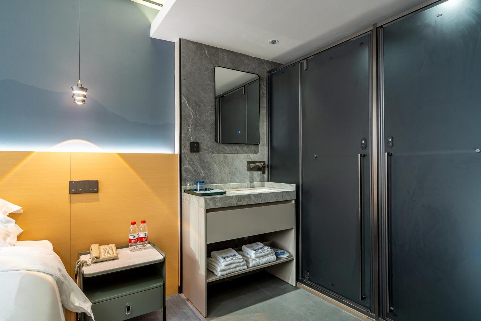 Waifiden Hotel -Former Tokai Hotel - Xiaobei Metro Station - During The Canton Fair, There Will Be Shuttle Buses For Transportation Back And Forth Экстерьер фото