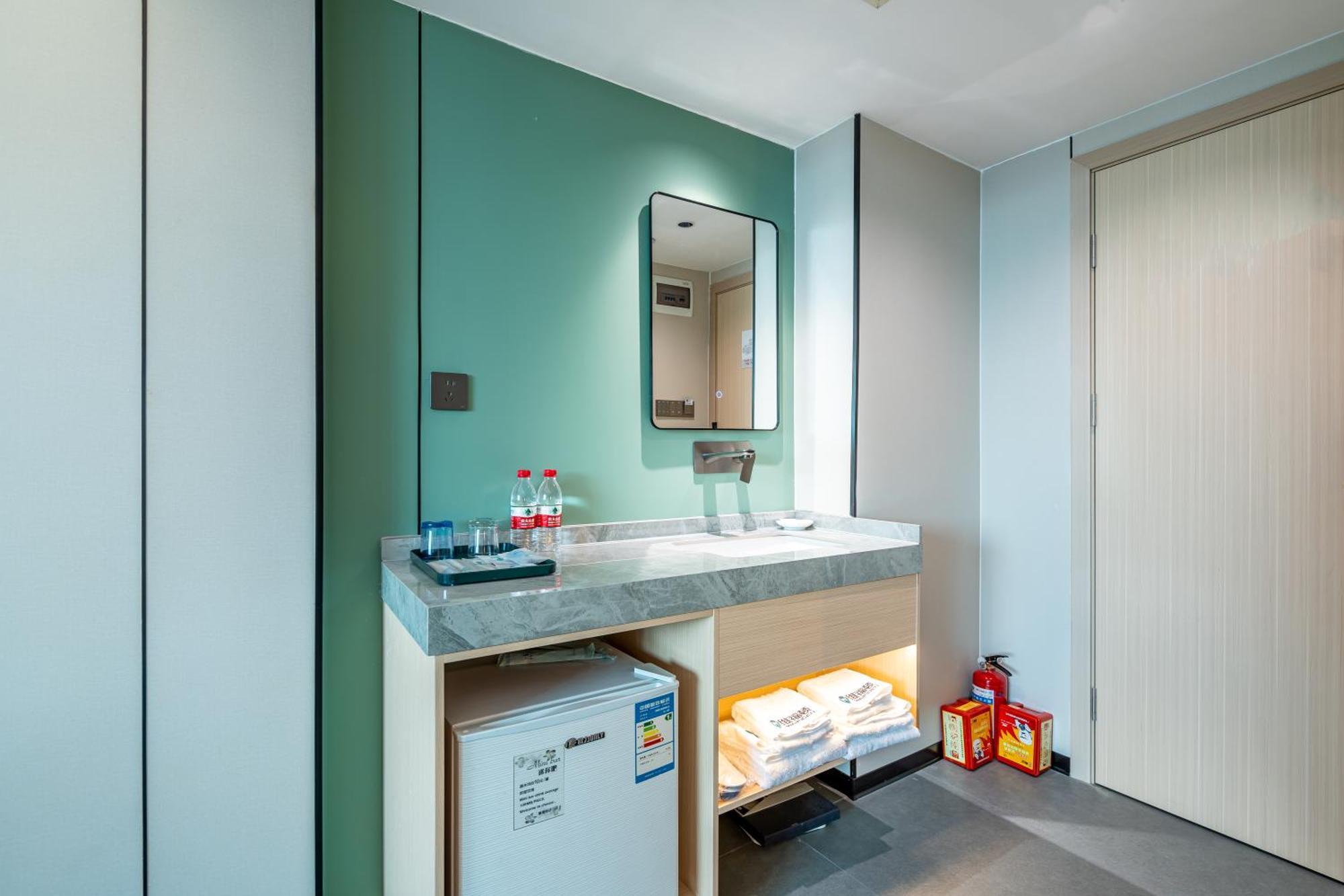 Waifiden Hotel -Former Tokai Hotel - Xiaobei Metro Station - During The Canton Fair, There Will Be Shuttle Buses For Transportation Back And Forth Экстерьер фото