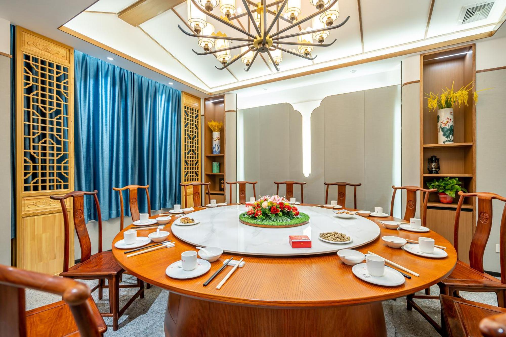 Waifiden Hotel -Former Tokai Hotel - Xiaobei Metro Station - During The Canton Fair, There Will Be Shuttle Buses For Transportation Back And Forth Экстерьер фото