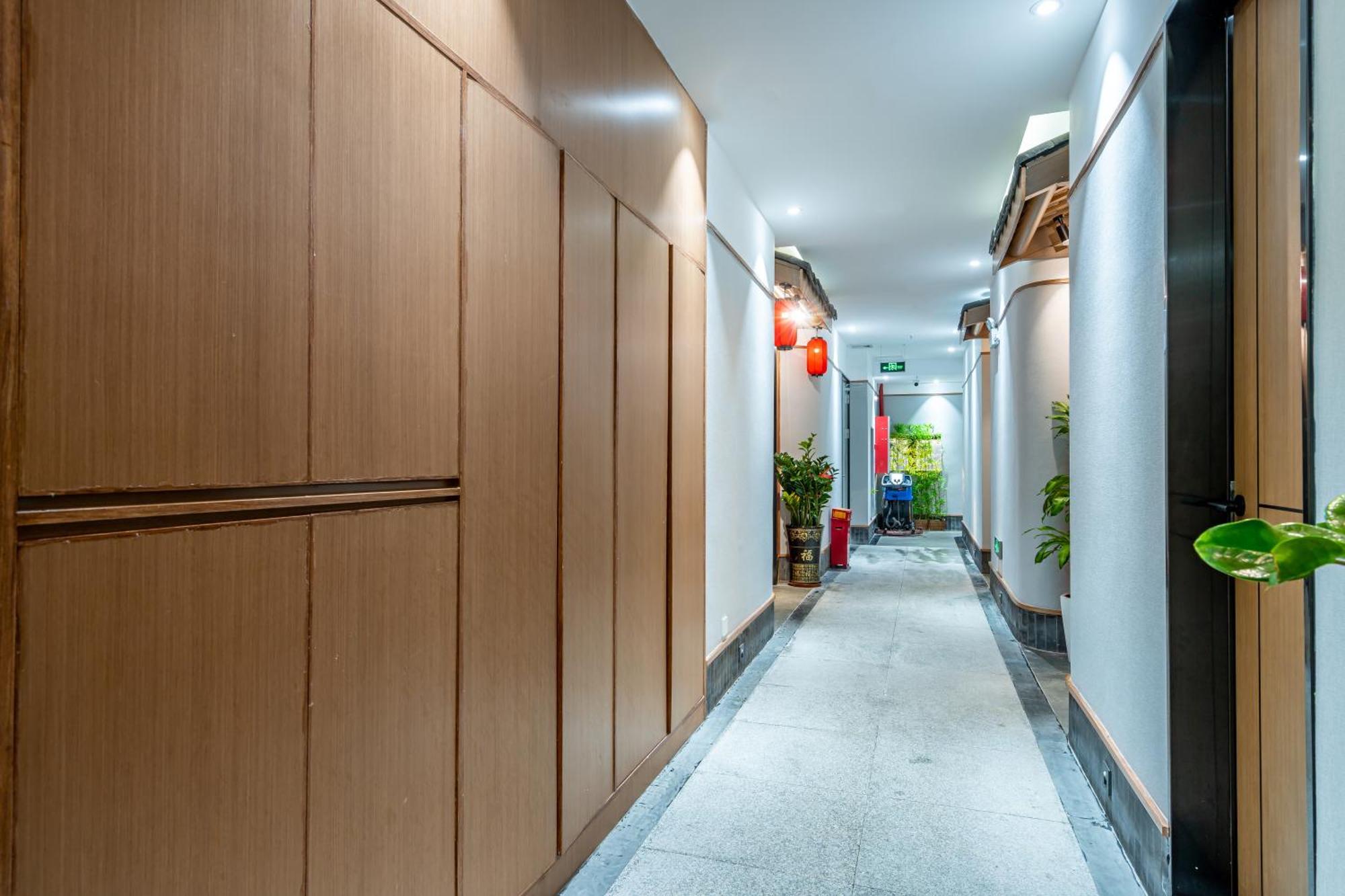 Waifiden Hotel -Former Tokai Hotel - Xiaobei Metro Station - During The Canton Fair, There Will Be Shuttle Buses For Transportation Back And Forth Экстерьер фото