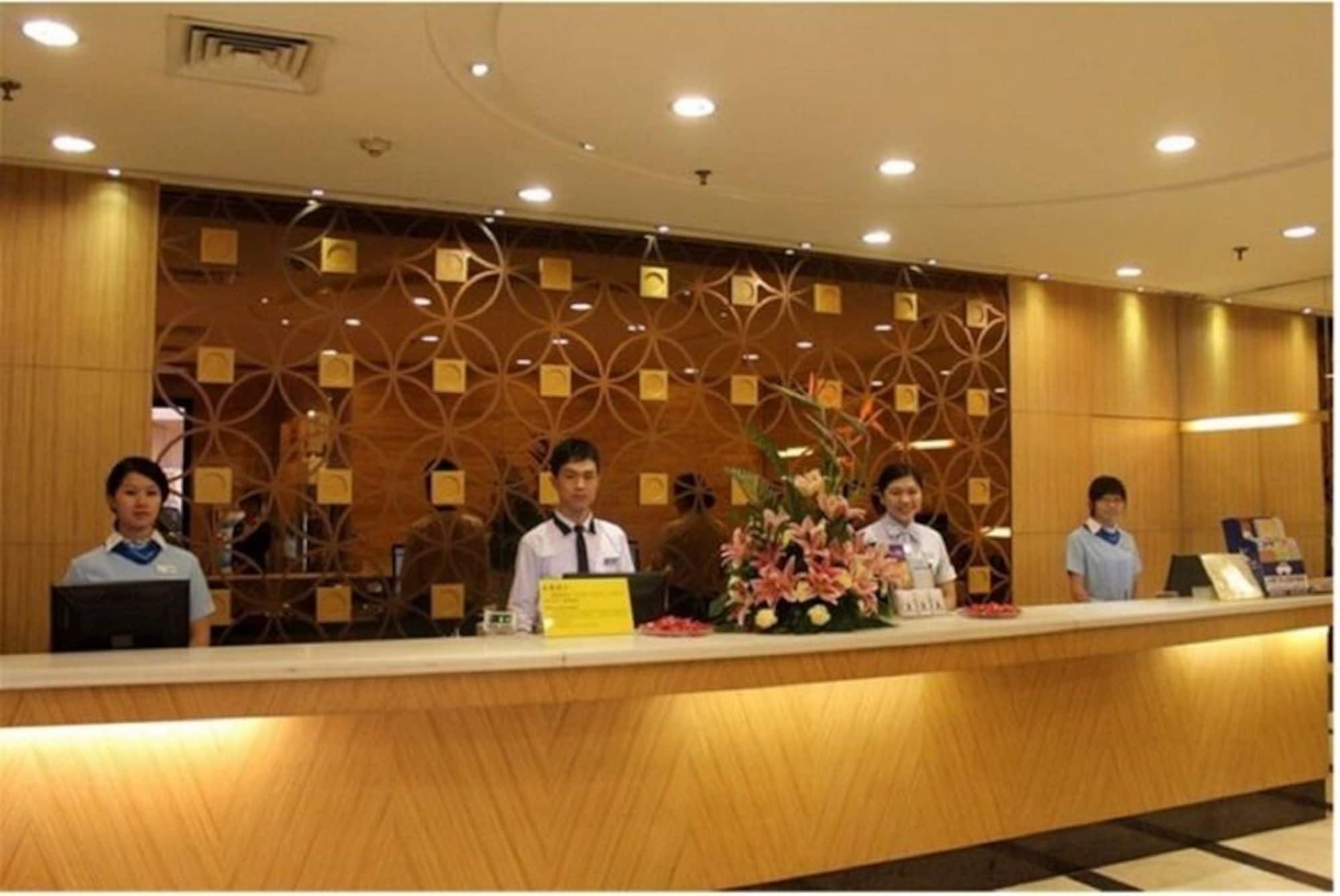 Waifiden Hotel -Former Tokai Hotel - Xiaobei Metro Station - During The Canton Fair, There Will Be Shuttle Buses For Transportation Back And Forth Экстерьер фото